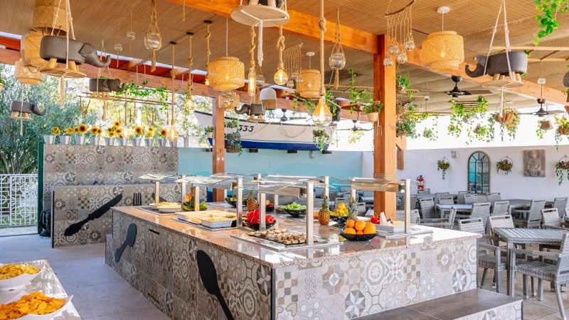 Hotellet erbjuder flera restauranger