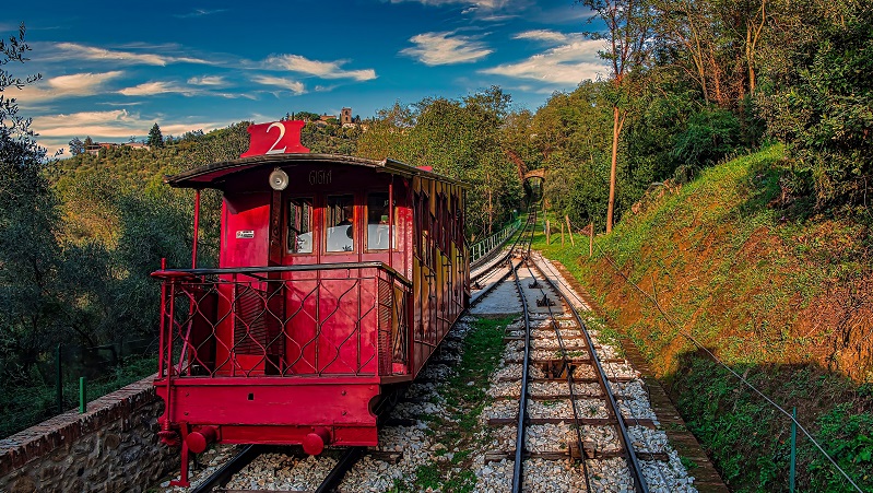 Funicolare på väg till Montecatini Alto